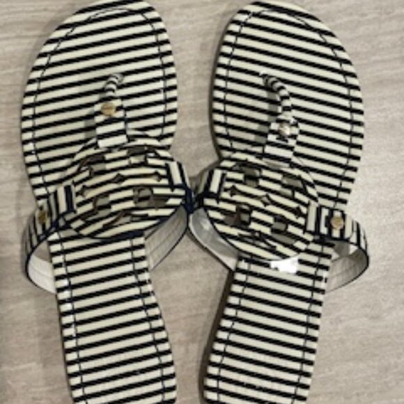Tory Burch Miller Patent Sandal Navy/White Striped 8.5M - Picture 1 of 6